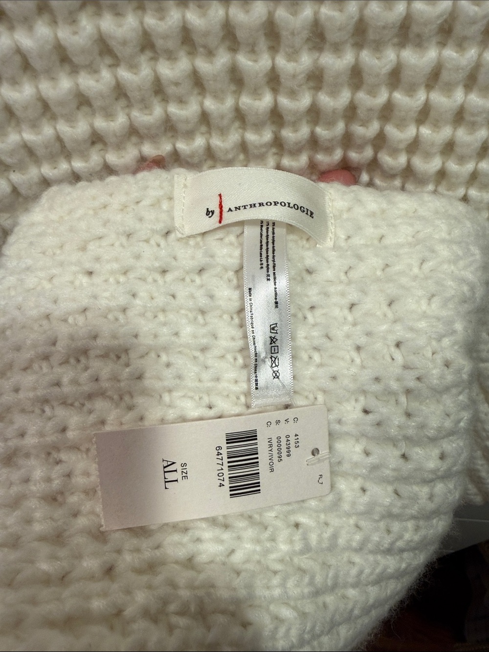 Anthropologie Cream Chunky Scarf
